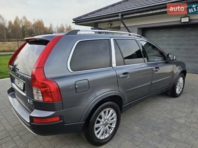 Серый Вольво ХС90, объемом двигателя 2.4 л и пробегом 273 тыс. км за 2650 $, фото 5 на Automoto.ua