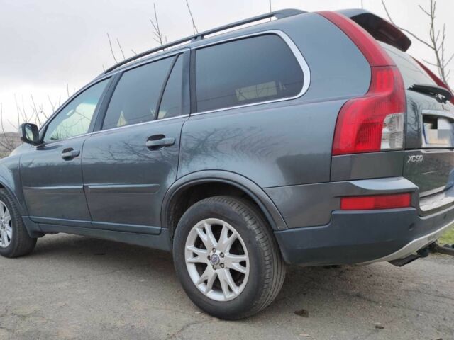 Серый Вольво ХС90, объемом двигателя 2.4 л и пробегом 195 тыс. км за 3800 $, фото 9 на Automoto.ua