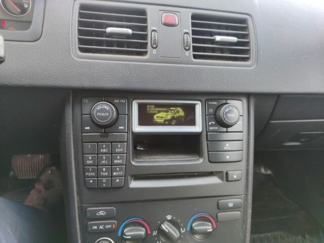 Серый Вольво ХС90, объемом двигателя 2.4 л и пробегом 275 тыс. км за 4200 $, фото 12 на Automoto.ua