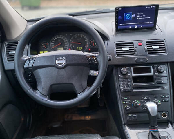Вольво ХС90 2003 в Житомире на Automoto.ua Серый Вольво ХС90, объемом двигателя 2.4 л и пробегом 170 тыс. км за 9200 $, фото 11 на Automoto.ua