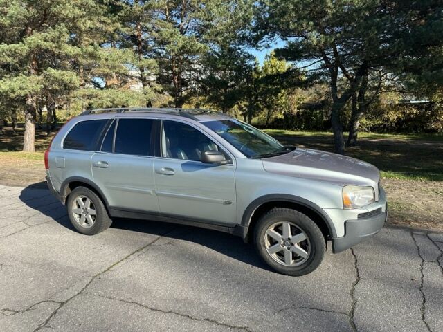 Серый Вольво ХС90, объемом двигателя 2.4 л и пробегом 351 тыс. км за 5100 $, фото 3 на Automoto.ua