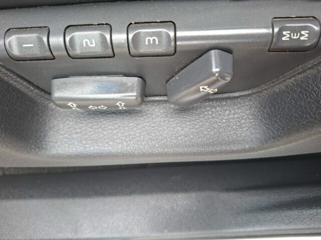 Серый Вольво ХС90, объемом двигателя 2.4 л и пробегом 306 тыс. км за 5750 $, фото 7 на Automoto.ua