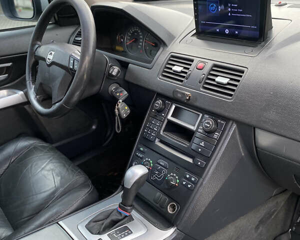 Вольво ХС90 2003 в Житомире на Automoto.ua Серый Вольво ХС90, объемом двигателя 2.4 л и пробегом 170 тыс. км за 9200 $, фото 16 на Automoto.ua