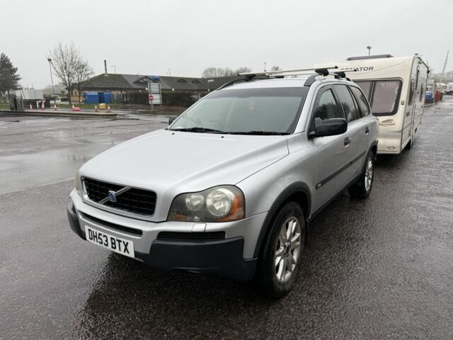 Сірий Вольво ХС90, об'ємом двигуна 2.4 л та пробігом 185 тис. км за 2900 $, фото 2 на Automoto.ua