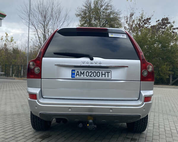 Вольво ХС90 2003 в Житомире на Automoto.ua Серый Вольво ХС90, объемом двигателя 2.4 л и пробегом 170 тыс. км за 9200 $, фото 3 на Automoto.ua