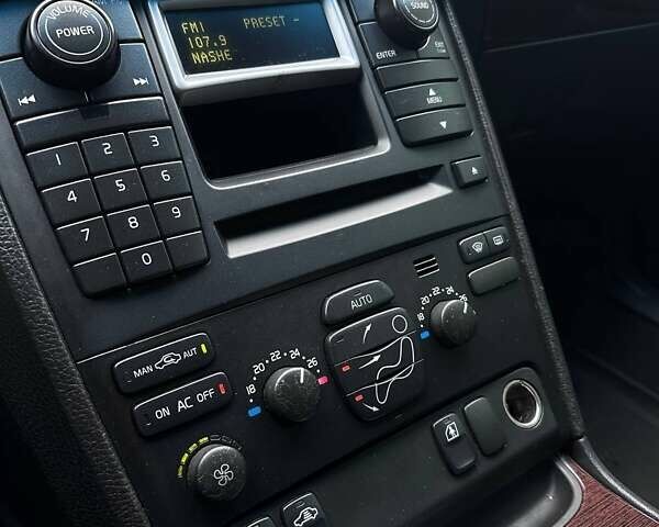 Серый Вольво ХС90, объемом двигателя 2.4 л и пробегом 311 тыс. км за 10490 $, фото 21 на Automoto.ua