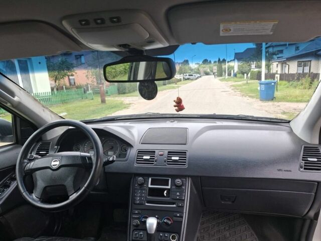 Серый Вольво ХС90, объемом двигателя 2.4 л и пробегом 306 тыс. км за 5750 $, фото 5 на Automoto.ua