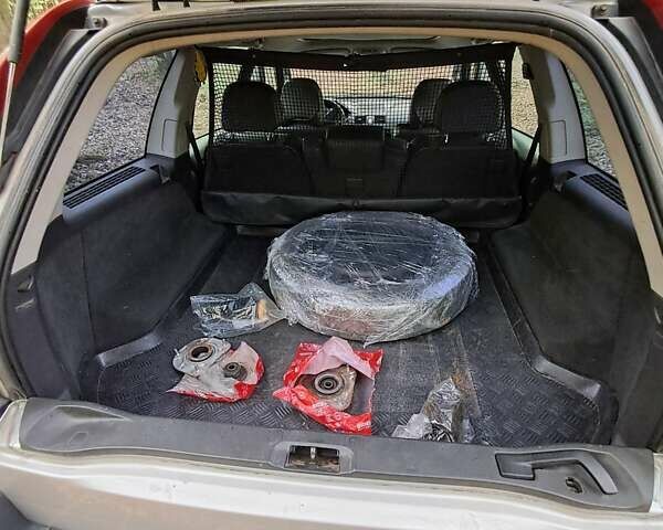 Серый Вольво ХС90, объемом двигателя 2.4 л и пробегом 320 тыс. км за 9400 $, фото 9 на Automoto.ua