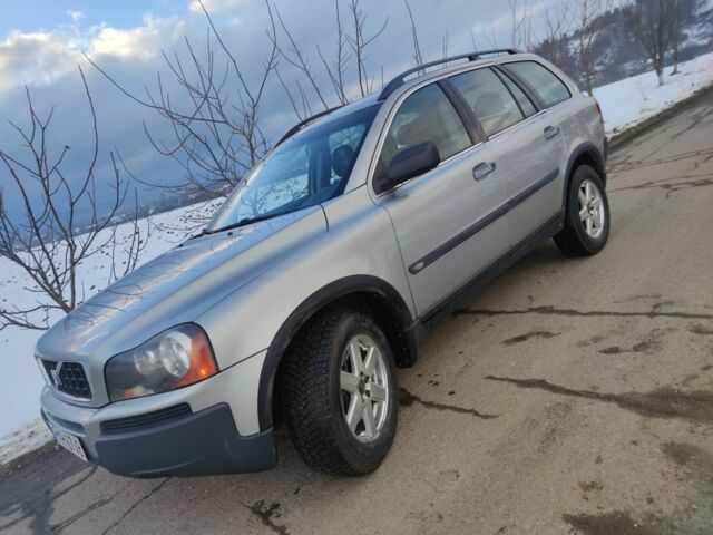 Серый Вольво ХС90, объемом двигателя 2.4 л и пробегом 195 тыс. км за 3800 $, фото 1 на Automoto.ua