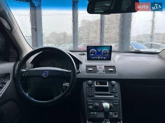 Серый Вольво ХС90, объемом двигателя 2.4 л и пробегом 311 тыс. км за 10490 $, фото 13 на Automoto.ua