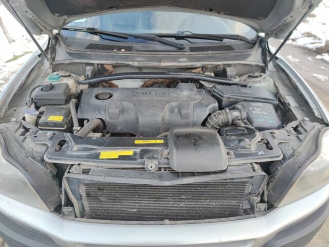 Серый Вольво ХС90, объемом двигателя 2.4 л и пробегом 275 тыс. км за 4200 $, фото 16 на Automoto.ua