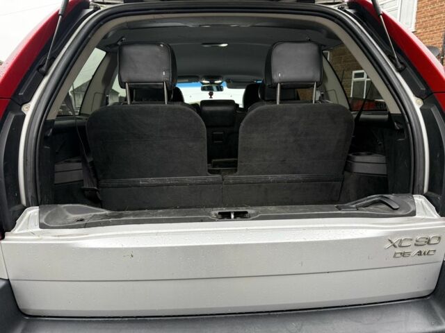 Сірий Вольво ХС90, об'ємом двигуна 2.4 л та пробігом 185 тис. км за 2900 $, фото 10 на Automoto.ua