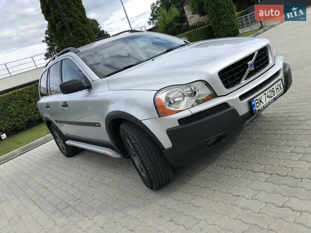 Серый Вольво ХС90, объемом двигателя 2.4 л и пробегом 360 тыс. км за 9800 $, фото 2 на Automoto.ua