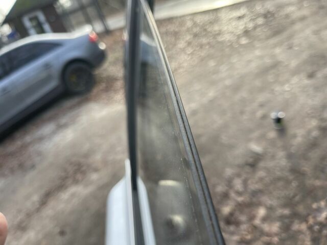 Серый Вольво ХС90, объемом двигателя 2.4 л и пробегом 210 тыс. км за 5500 $, фото 6 на Automoto.ua