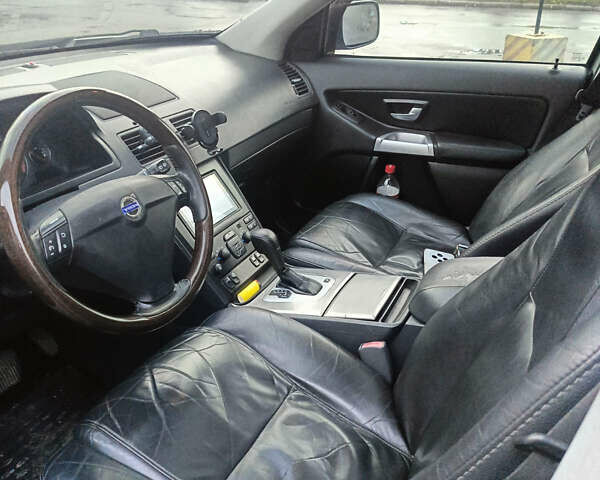 Серый Вольво ХС90, объемом двигателя 2.9 л и пробегом 240 тыс. км за 8999 $, фото 2 на Automoto.ua