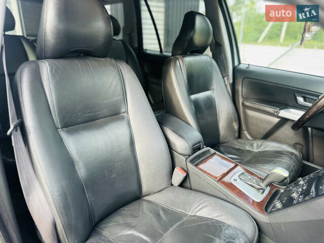 Сірий Вольво ХС90, об'ємом двигуна 2.4 л та пробігом 185 тис. км за 9200 $, фото 17 на Automoto.ua