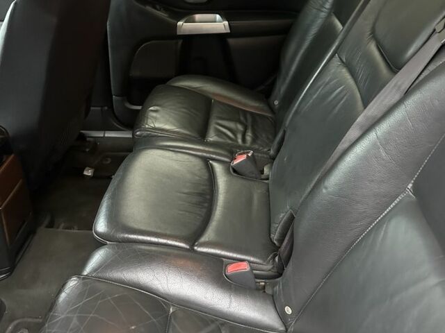 Серый Вольво ХС90, объемом двигателя 2.4 л и пробегом 350 тыс. км за 4800 $, фото 7 на Automoto.ua