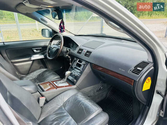 Сірий Вольво ХС90, об'ємом двигуна 2.4 л та пробігом 185 тис. км за 9200 $, фото 16 на Automoto.ua