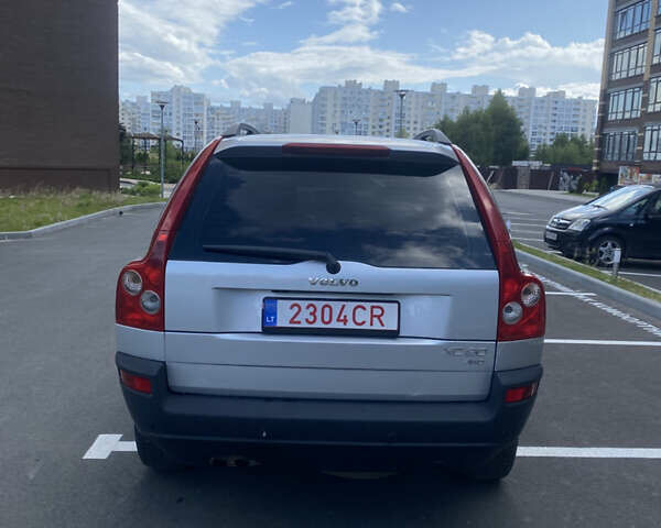 Серый Вольво ХС90, объемом двигателя 2.5 л и пробегом 300 тыс. км за 5900 $, фото 4 на Automoto.ua