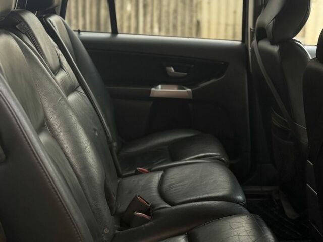 Сірий Вольво ХС90, об'ємом двигуна 2.4 л та пробігом 245 тис. км за 5900 $, фото 12 на Automoto.ua