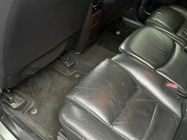 Серый Вольво ХС90, объемом двигателя 2.4 л и пробегом 350 тыс. км за 4800 $, фото 6 на Automoto.ua