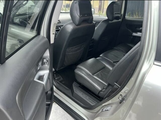 Серый Вольво ХС90, объемом двигателя 2.4 л и пробегом 249 тыс. км за 2610 $, фото 12 на Automoto.ua