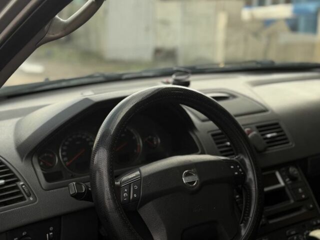 Сірий Вольво ХС90, об'ємом двигуна 2.4 л та пробігом 245 тис. км за 5900 $, фото 9 на Automoto.ua