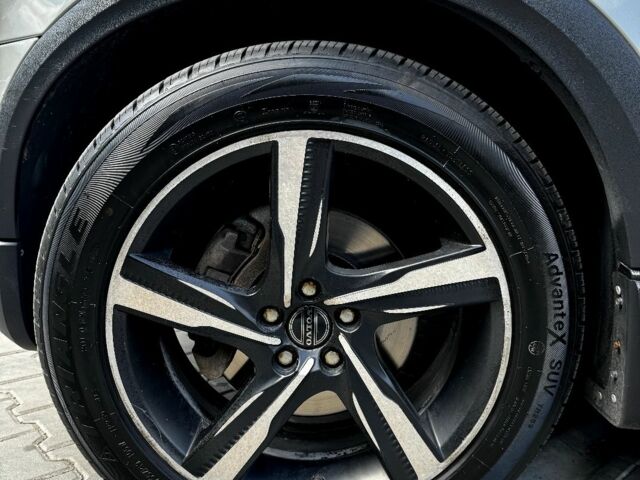 Сірий Вольво ХС90, об'ємом двигуна 2.4 л та пробігом 320 тис. км за 5400 $, фото 8 на Automoto.ua