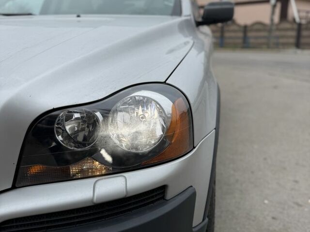 Серый Вольво ХС90, объемом двигателя 0 л и пробегом 400 тыс. км за 5250 $, фото 4 на Automoto.ua