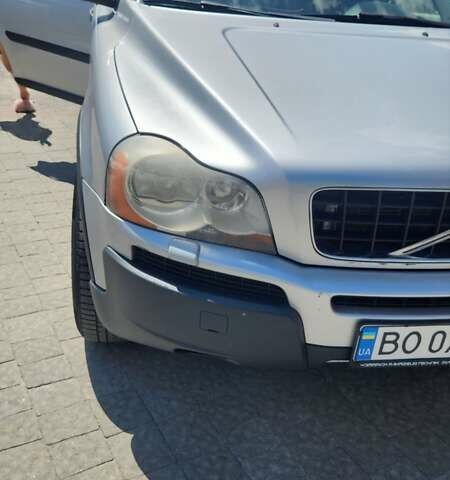 Серый Вольво ХС90, объемом двигателя 2.4 л и пробегом 400 тыс. км за 11000 $, фото 2 на Automoto.ua