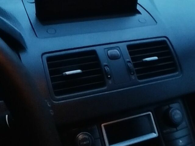 Сірий Вольво ХС90, об'ємом двигуна 0 л та пробігом 200 тис. км за 5700 $, фото 2 на Automoto.ua