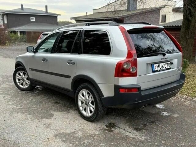 Серый Вольво ХС90, объемом двигателя 2.4 л и пробегом 220 тыс. км за 2845 $, фото 1 на Automoto.ua