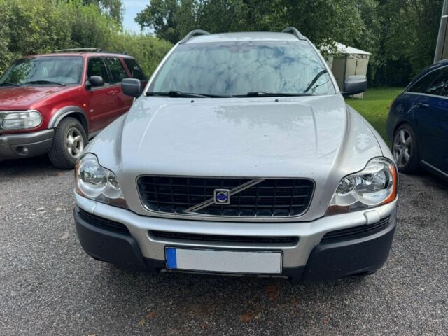 Серый Вольво ХС90, объемом двигателя 0 л и пробегом 250 тыс. км за 5300 $, фото 3 на Automoto.ua