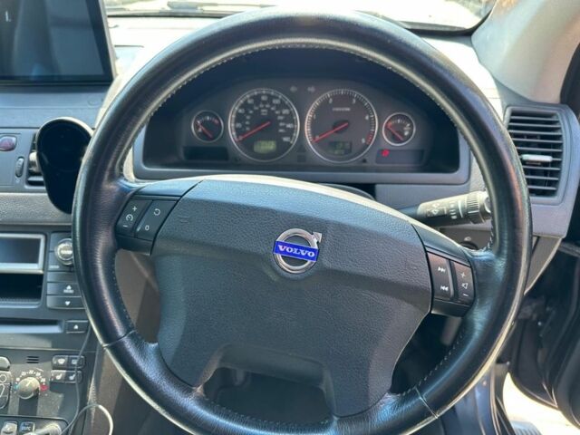 Серый Вольво ХС90, объемом двигателя 2.4 л и пробегом 280 тыс. км за 5800 $, фото 6 на Automoto.ua