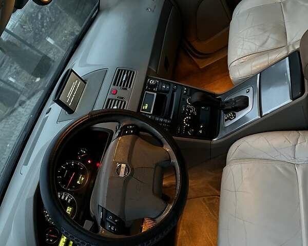 Серый Вольво ХС90, объемом двигателя 2.4 л и пробегом 402 тыс. км за 7500 $, фото 8 на Automoto.ua