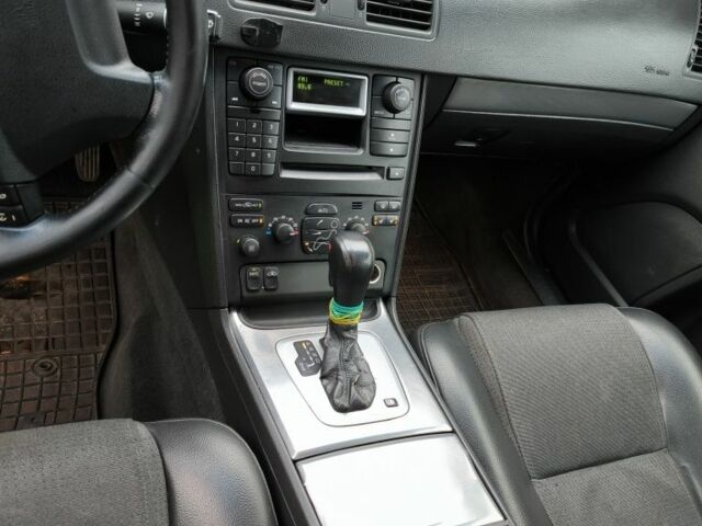 Серый Вольво ХС90, объемом двигателя 0 л и пробегом 443 тыс. км за 4500 $, фото 1 на Automoto.ua