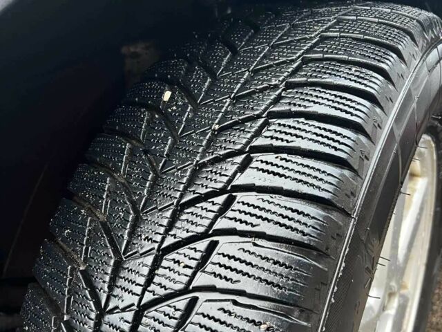 Серый Вольво ХС90, объемом двигателя 2.5 л и пробегом 310 тыс. км за 5900 $, фото 6 на Automoto.ua