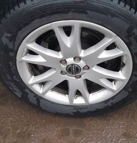 Серый Вольво ХС90, объемом двигателя 2.4 л и пробегом 200 тыс. км за 6062 $, фото 2 на Automoto.ua