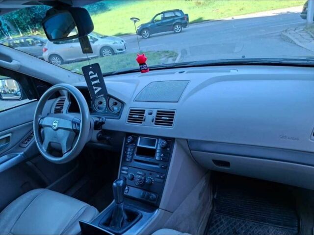 Сірий Вольво ХС90, об'ємом двигуна 2.4 л та пробігом 370 тис. км за 7900 $, фото 5 на Automoto.ua