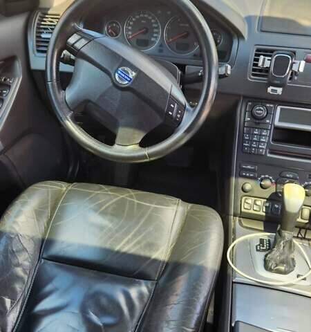 Серый Вольво ХС90, объемом двигателя 2.4 л и пробегом 400 тыс. км за 11000 $, фото 13 на Automoto.ua