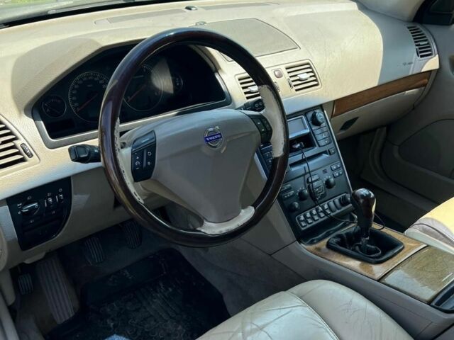 Сірий Вольво ХС90, об'ємом двигуна 2.4 л та пробігом 350 тис. км за 4200 $, фото 5 на Automoto.ua