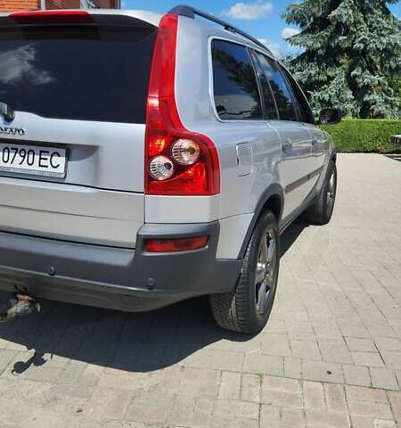 Серый Вольво ХС90, объемом двигателя 2.4 л и пробегом 400 тыс. км за 11000 $, фото 15 на Automoto.ua