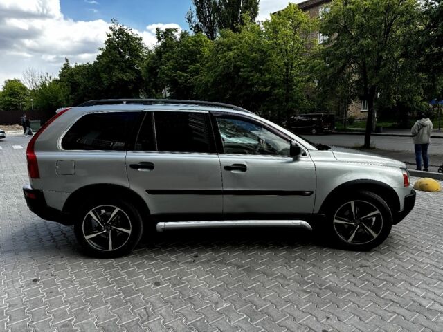 Сірий Вольво ХС90, об'ємом двигуна 2.4 л та пробігом 320 тис. км за 5400 $, фото 4 на Automoto.ua