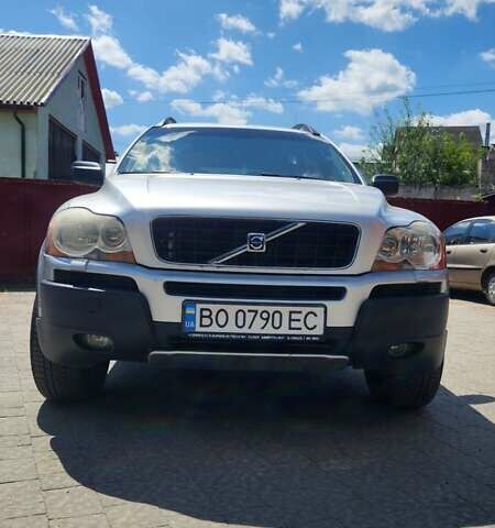 Серый Вольво ХС90, объемом двигателя 2.4 л и пробегом 400 тыс. км за 11000 $, фото 3 на Automoto.ua