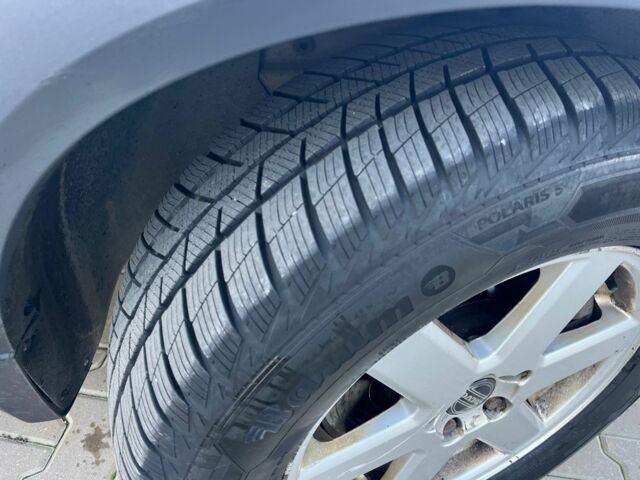 Сірий Вольво ХС90, об'ємом двигуна 2.4 л та пробігом 320 тис. км за 5600 $, фото 7 на Automoto.ua