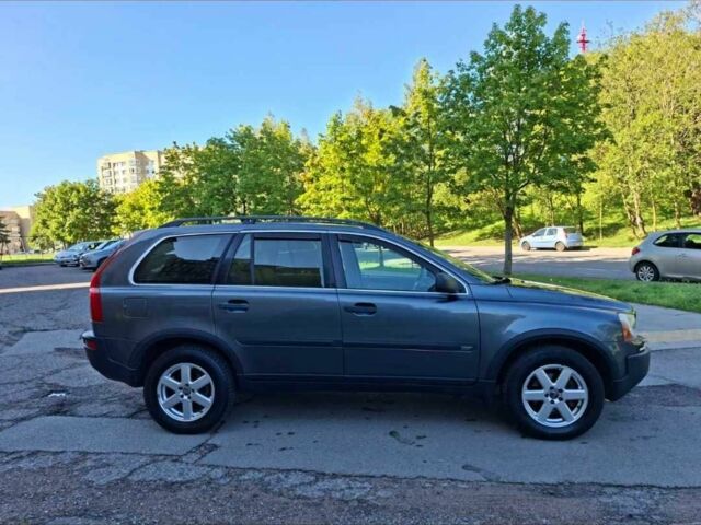 Сірий Вольво ХС90, об'ємом двигуна 2.4 л та пробігом 370 тис. км за 7900 $, фото 8 на Automoto.ua