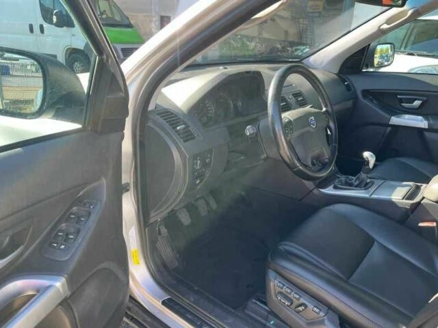 Вольво ХС90 2006 в Черткове на Automoto.ua Серый Вольво ХС90, объемом двигателя 2.4 л и пробегом 300 тыс. км за 5848 $, фото 6 на Automoto.ua