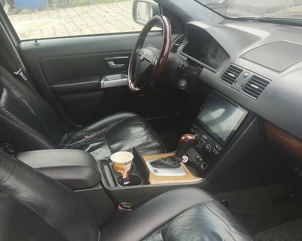 Сірий Вольво ХС90, об'ємом двигуна 2.5 л та пробігом 290 тис. км за 6450 $, фото 7 на Automoto.ua