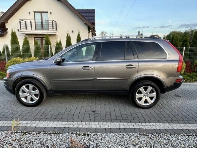 Серый Вольво ХС90, объемом двигателя 2.4 л и пробегом 230 тыс. км за 3200 $, фото 2 на Automoto.ua