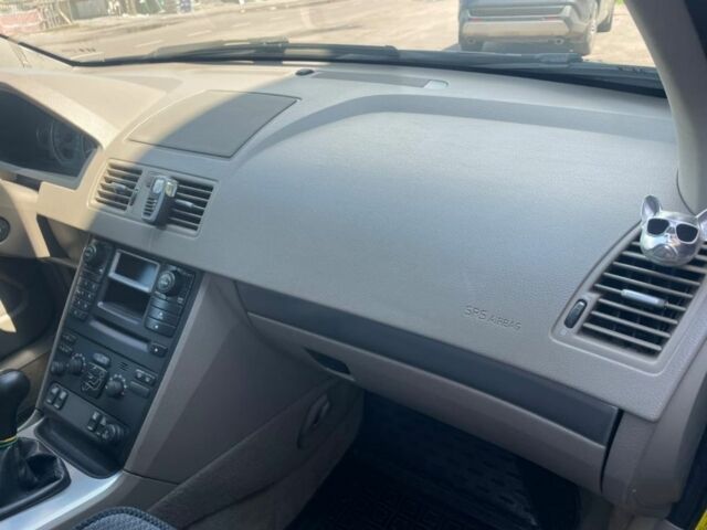 Вольво ХС90 2006 в Харькове на Automoto.ua Серый Вольво ХС90, объемом двигателя 2.4 л и пробегом 283 тыс. км за 6850 $, фото 10 на Automoto.ua